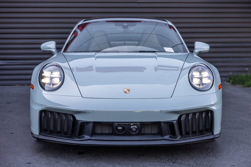 Certified 2025 Porsche 911 Carrera GTS image 7