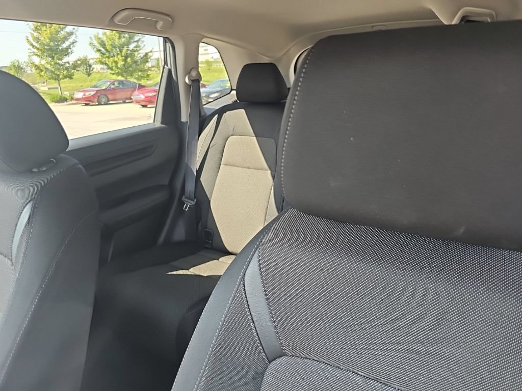 Used 2025 Honda CR-V LX image 9
