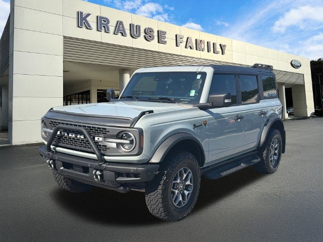 Certified 2024 Ford Bronco Badlands AWD/4WD image 3
