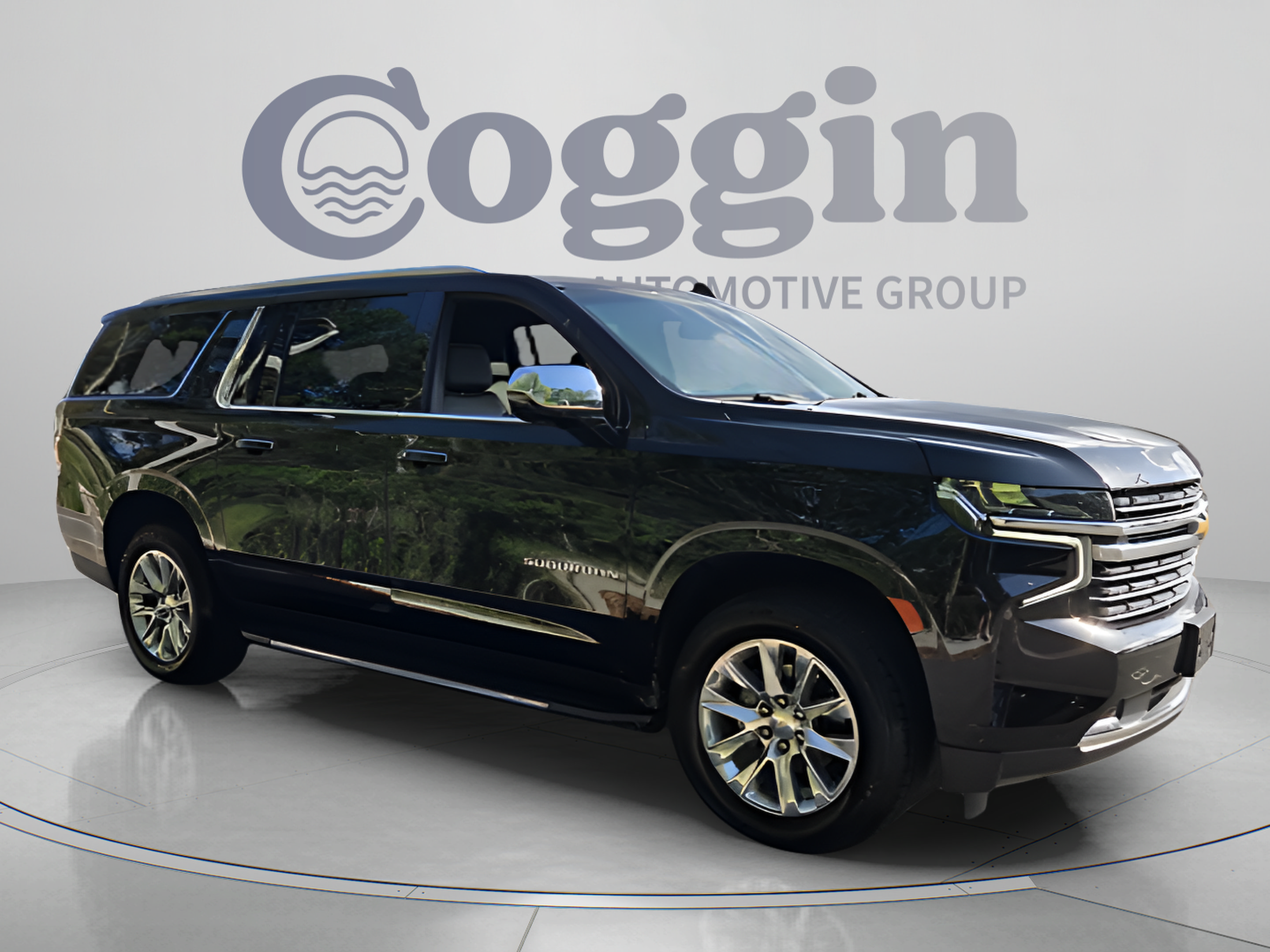 Used 2024 Chevrolet Suburban Premier AWD/4WD image 7