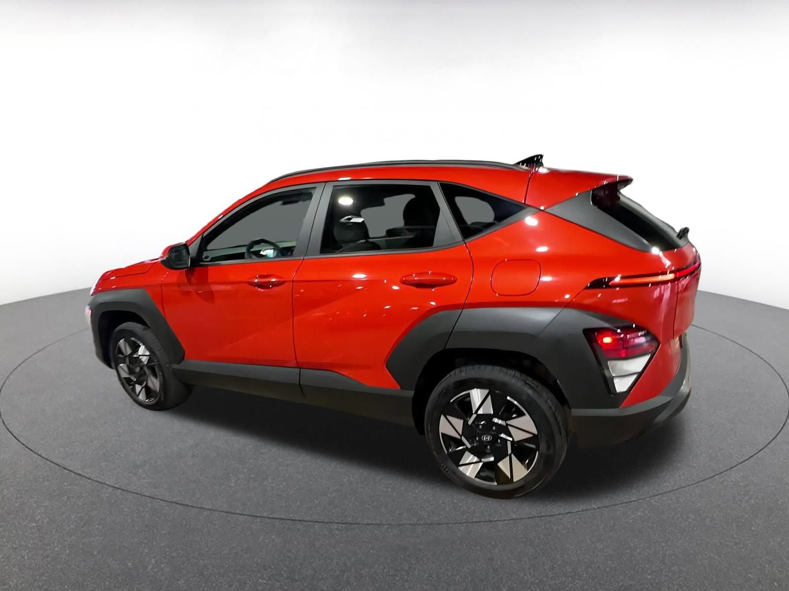 Used 2025 Hyundai Kona SEL image 10