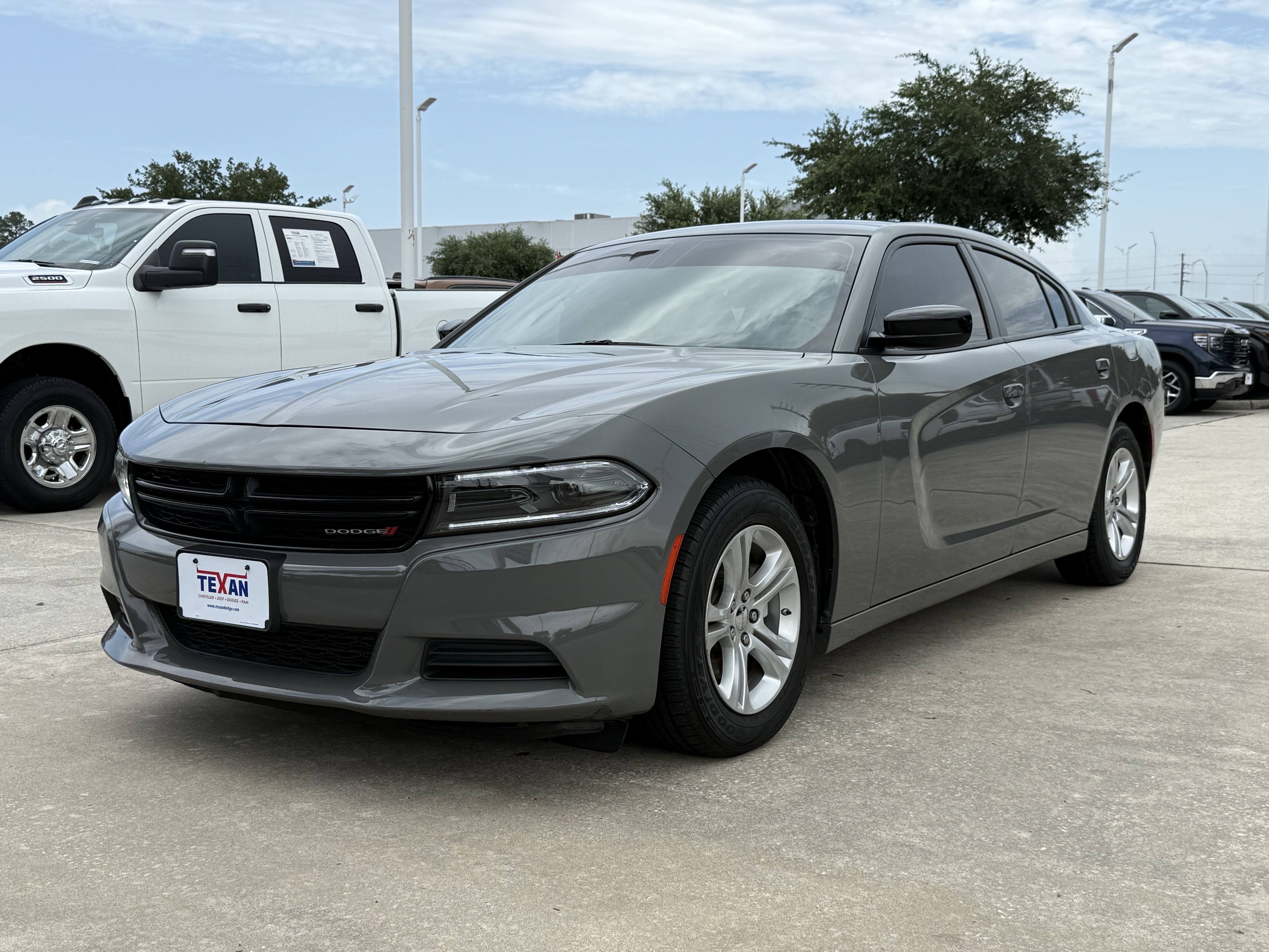 Used 2023 Dodge Charger SXT RWD image 9