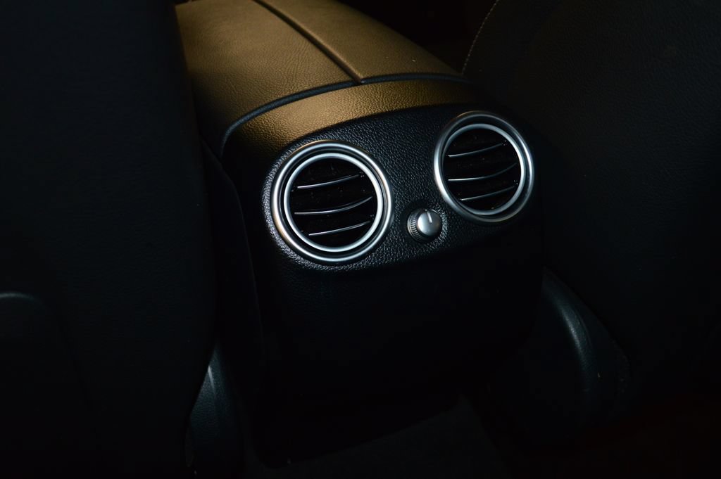 Certified 2022 Mercedes-Benz GLC 300 image 35