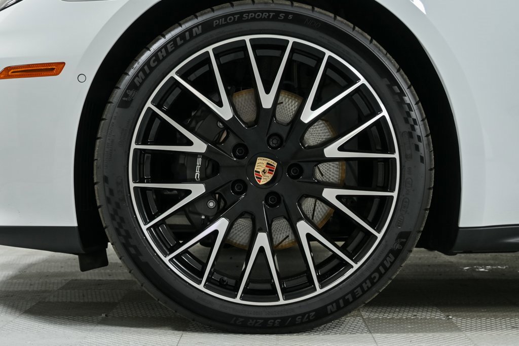 New 2025 Porsche Panamera image 39