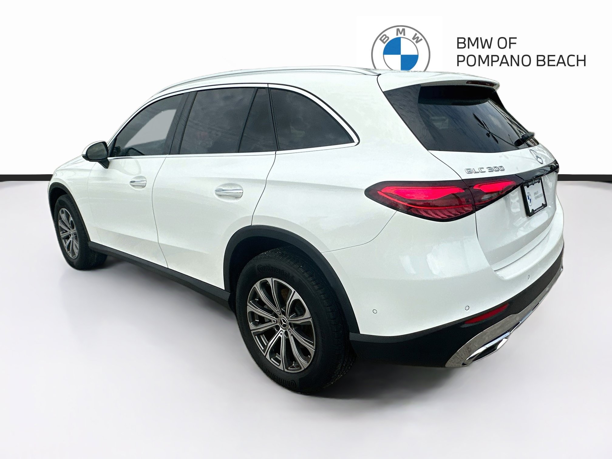 Used 2025 Mercedes-Benz GLC 300 4MATIC image 5