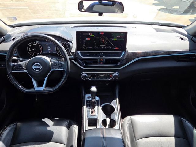 Used 2024 Nissan Altima 2.5 SR w/ SR Premium Package image 9