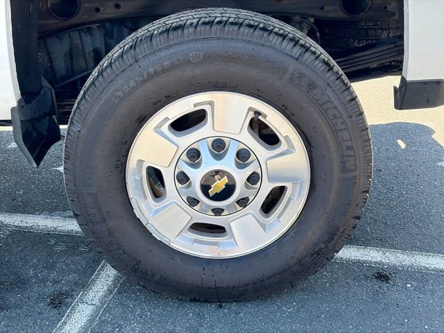 Used 2019 Chevrolet Silverado 2500 LT w/ LT Convenience Package image 30