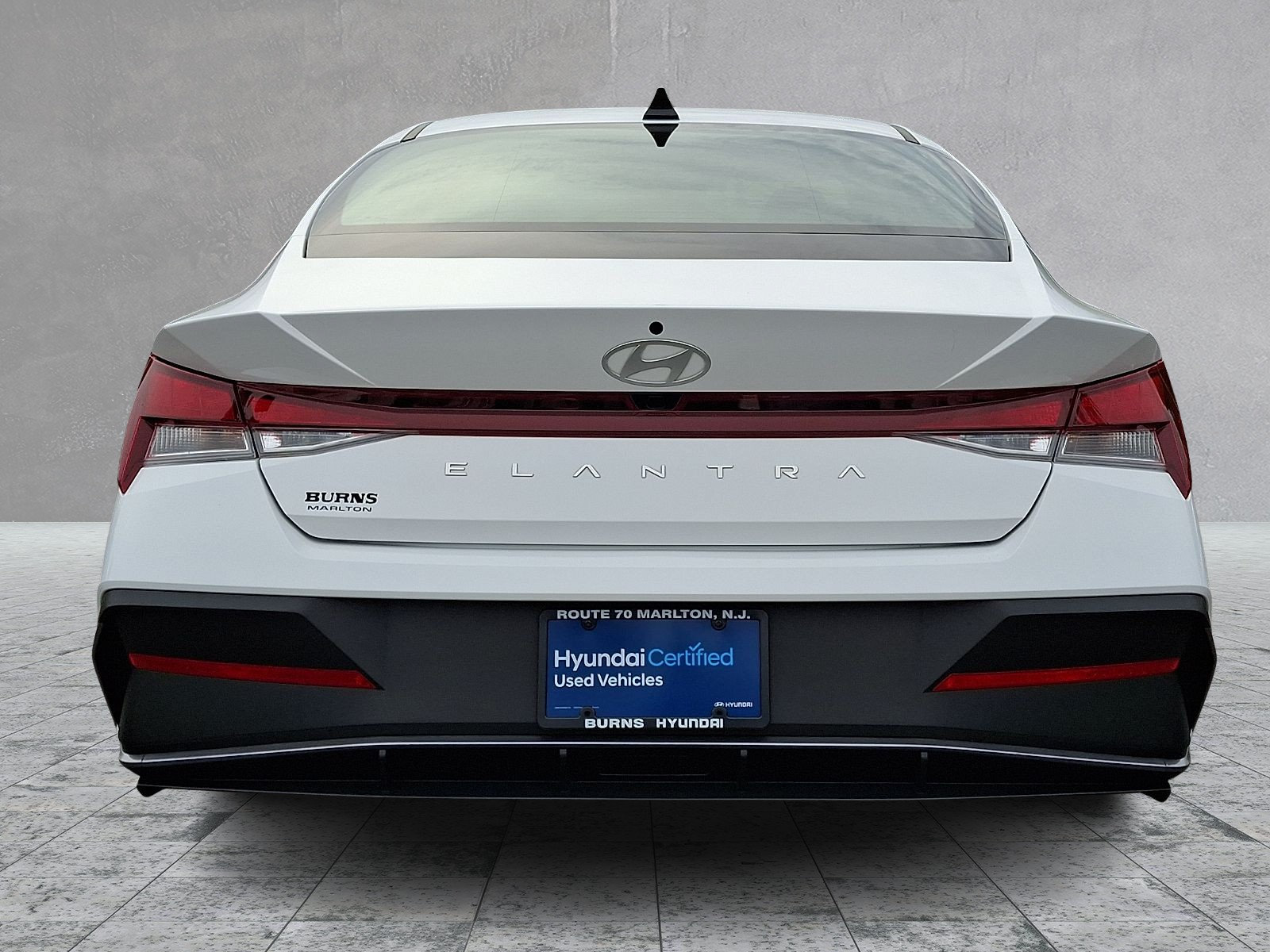 Certified 2024 Hyundai Elantra SEL FWD image 5