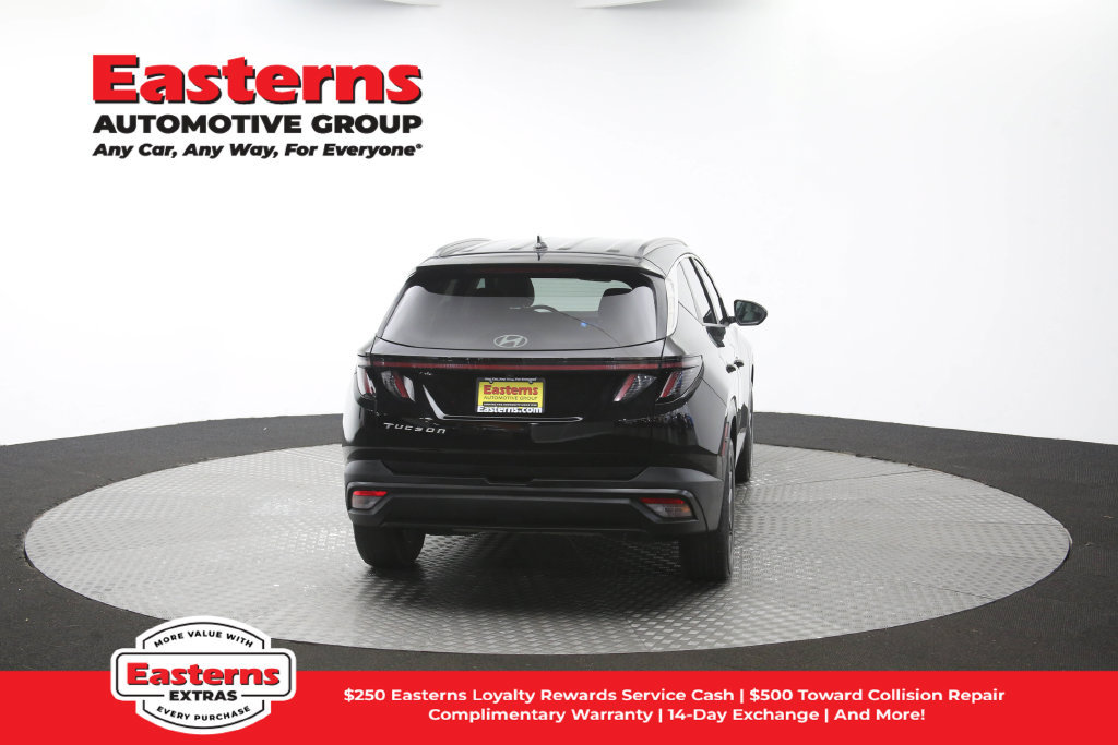 Used 2025 Hyundai Tucson SEL FWD image 38