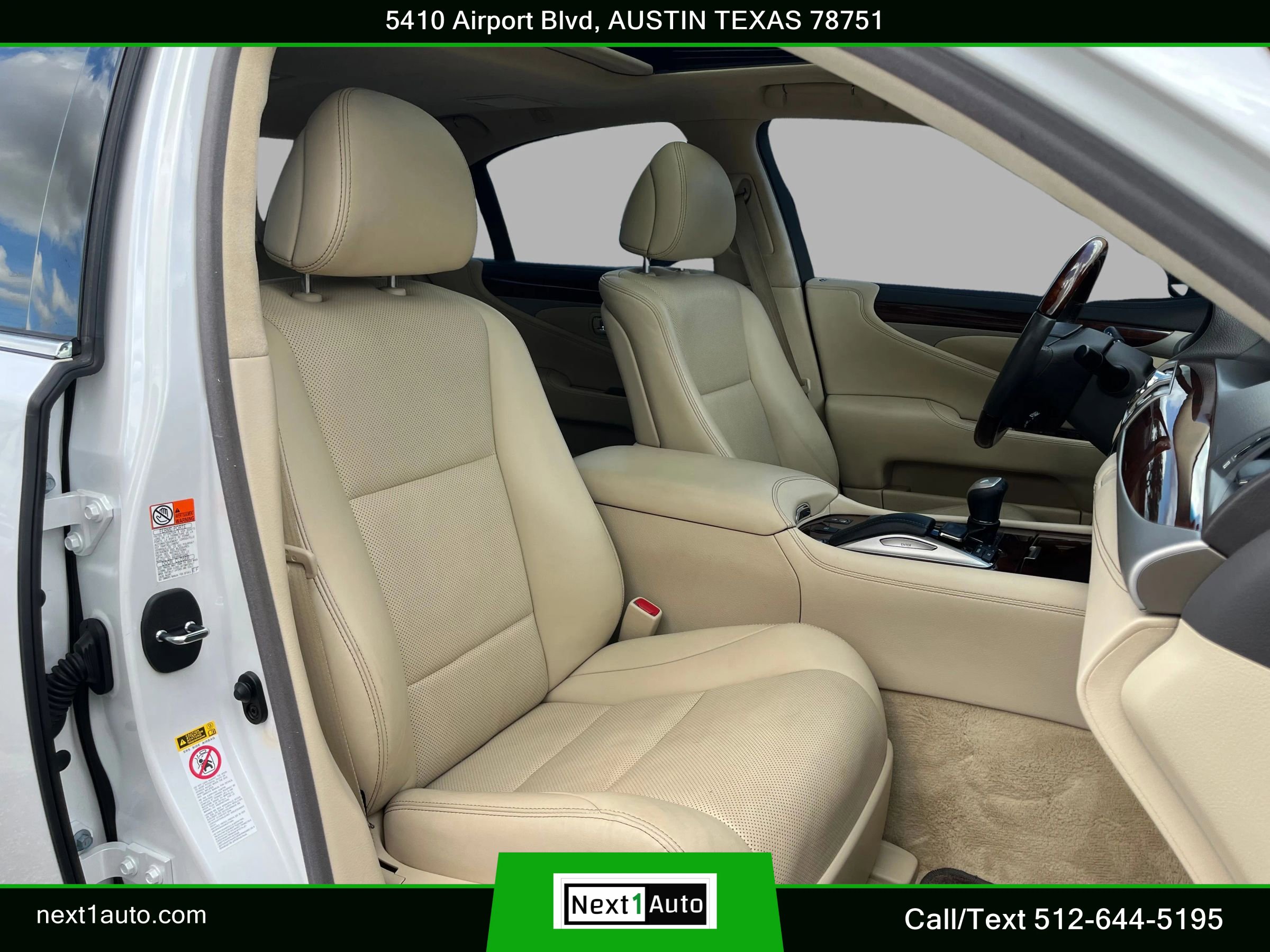Used 2016 Lexus LS 460 w/ Comfort Package RWD image 28