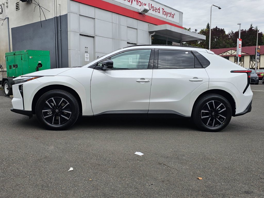 New 2026 Toyota bZ FWD image 4