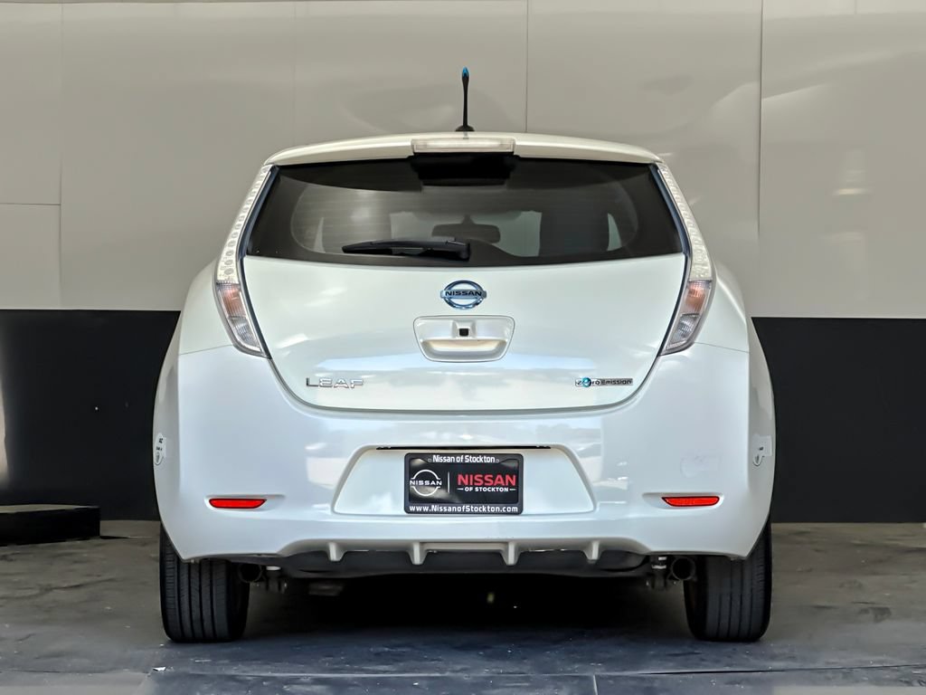 Used 2012 Nissan Leaf SV FWD image 4