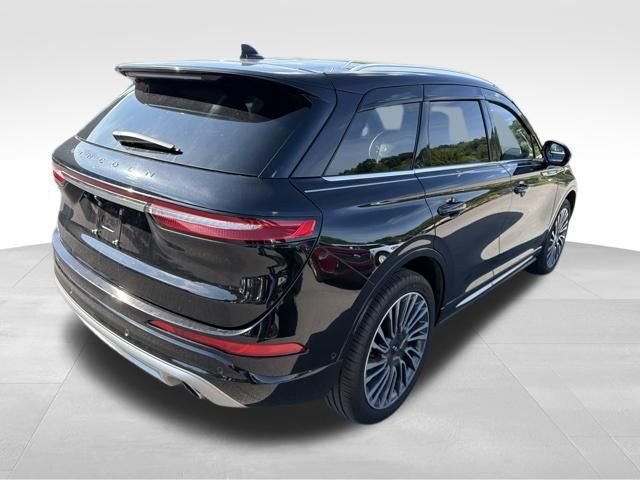Used 2020 Lincoln Corsair Reserve w/ Equipment Group 201A AWD/4WD image 3