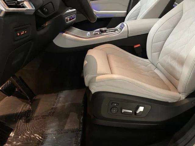Used 2026 BMW X5 xDrive40i AWD/4WD image 30