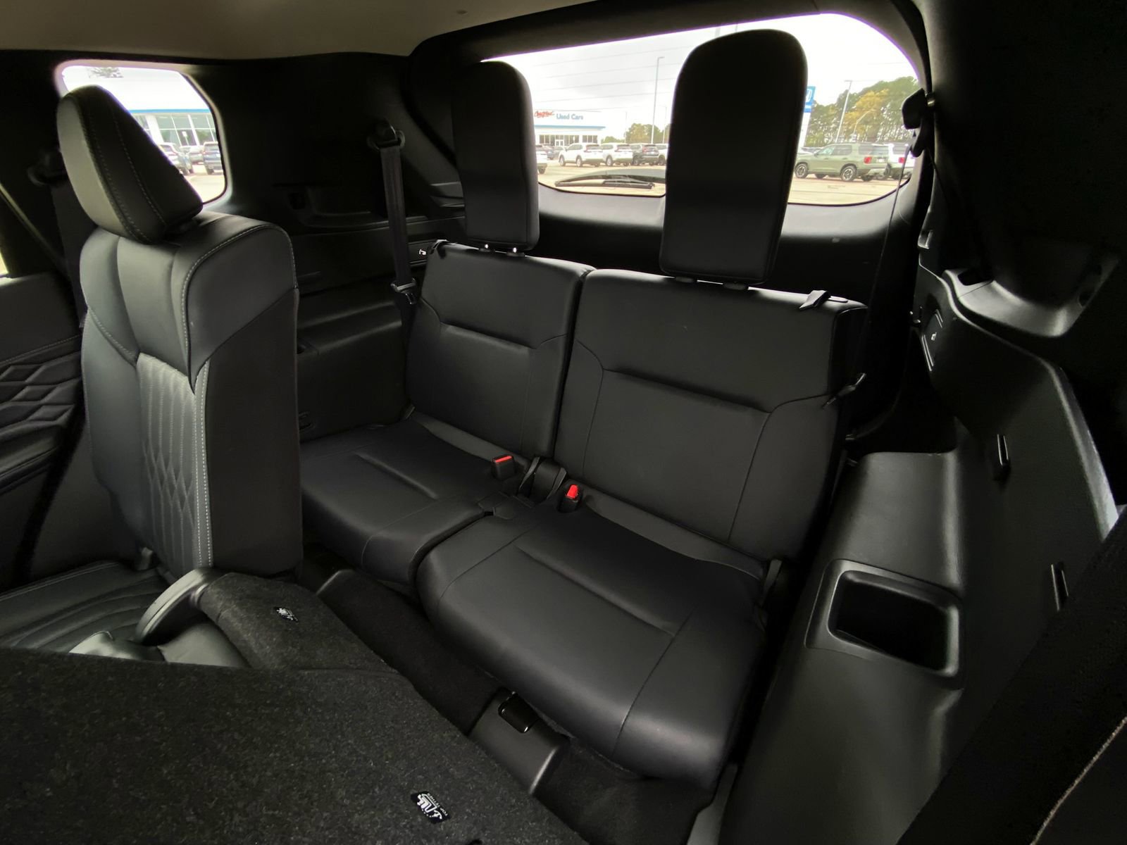 Used 2025 Mitsubishi Outlander SEL image 32