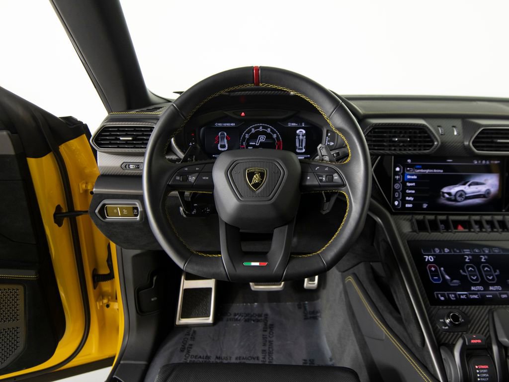 Used 2023 Lamborghini Urus Performante image 16