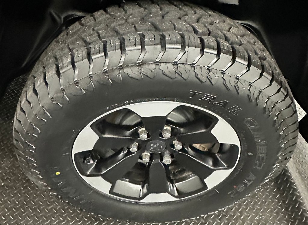 Used 2020 RAM 1500 Rebel AWD/4WD image 7