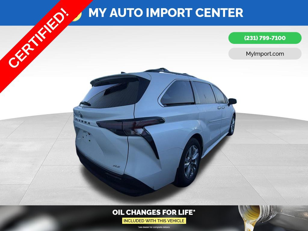 Certified 2025 Toyota Sienna XLE w/ XLE Plus Package AWD/4WD image 5