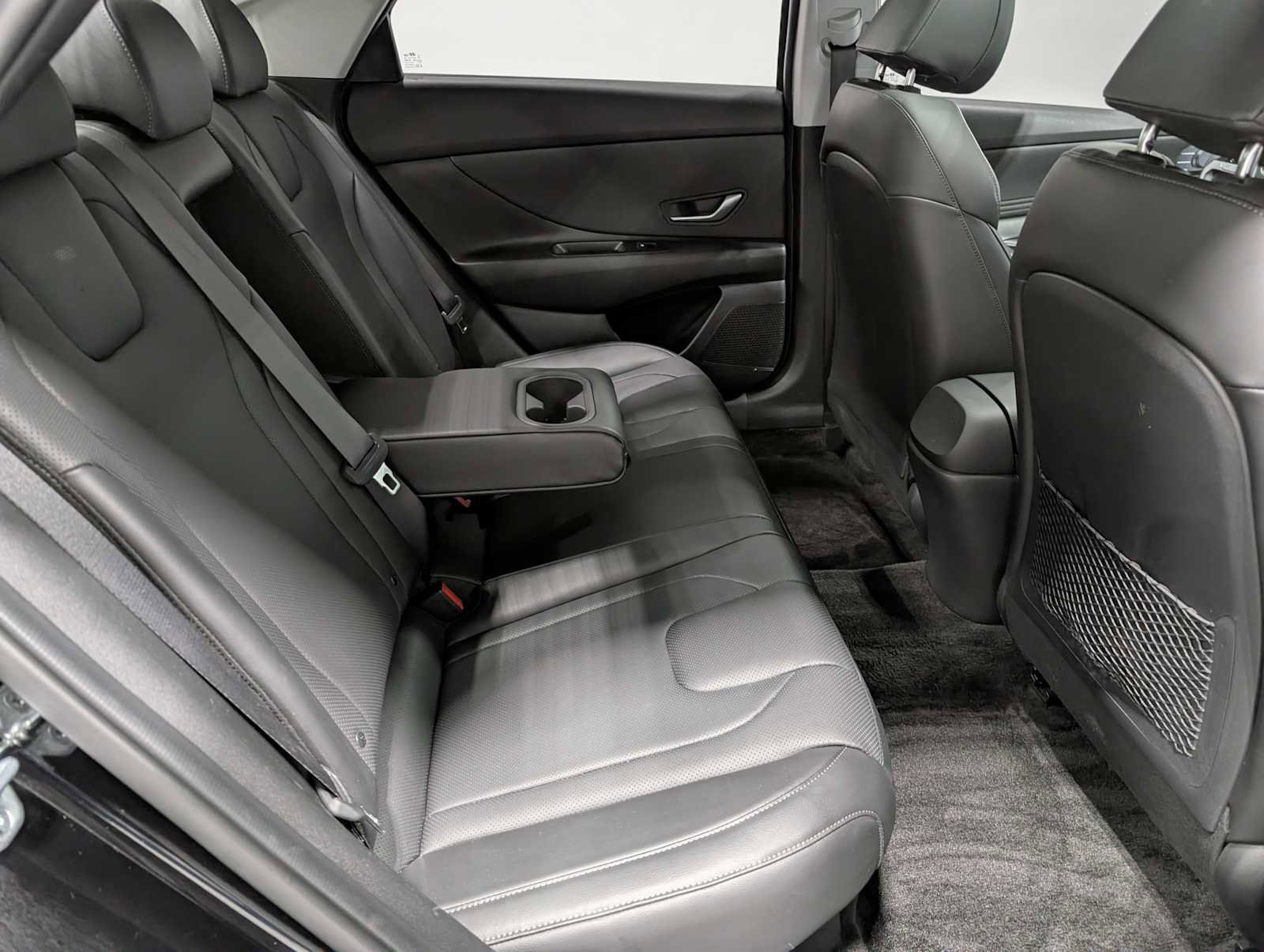 Used 2023 Hyundai Elantra Limited w/ Cargo Package image 39