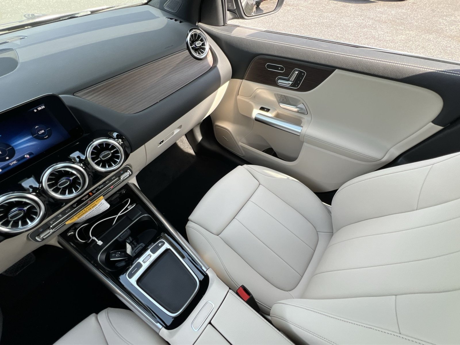 New 2026 Mercedes-Benz GLA 250 4MATIC image 14