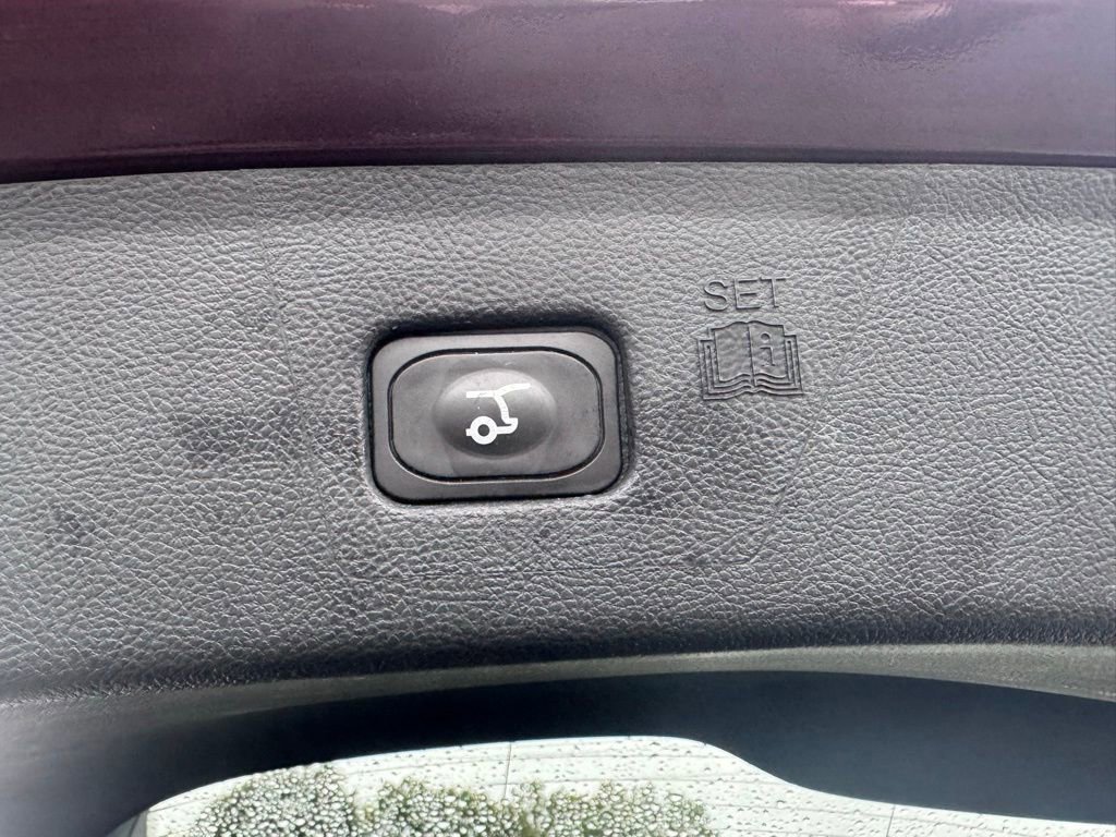 Used 2023 Ford Edge SEL w/ Convenience Package image 41