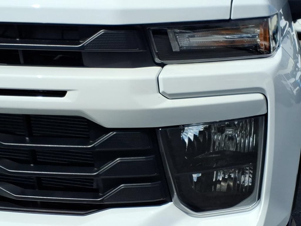 New 2026 Chevrolet Silverado 2500 Custom w/ Custom Value Package AWD/4WD image 8