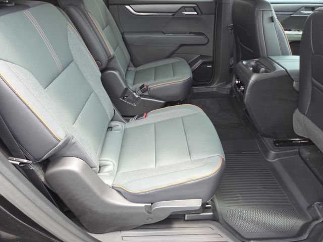 New 2026 GMC Acadia AT4 w/ Luxury Package AWD/4WD image 23