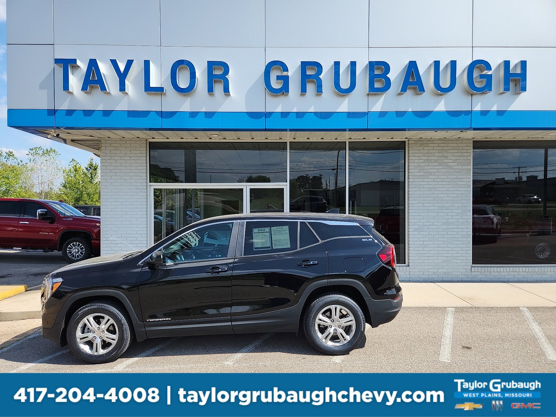 Used 2024 GMC Terrain SLE