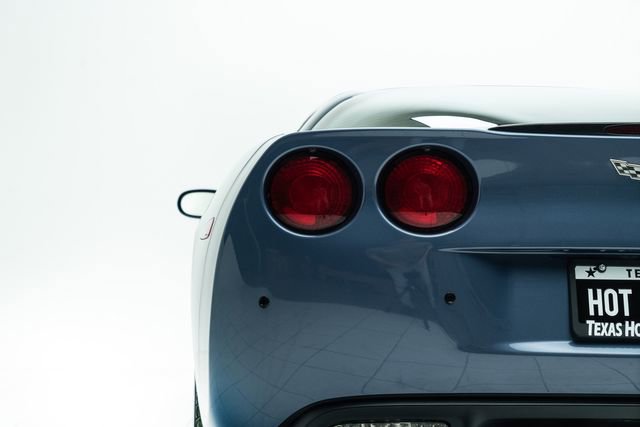 Used 2011 Chevrolet Corvette Coupe w/ 1LT image 17