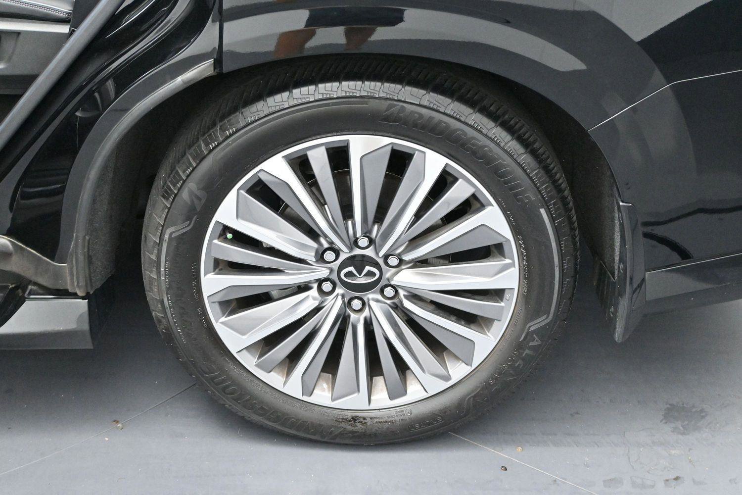 Used 2025 INFINITI QX80 Luxe w/ Exterior Package AWD/4WD image 33
