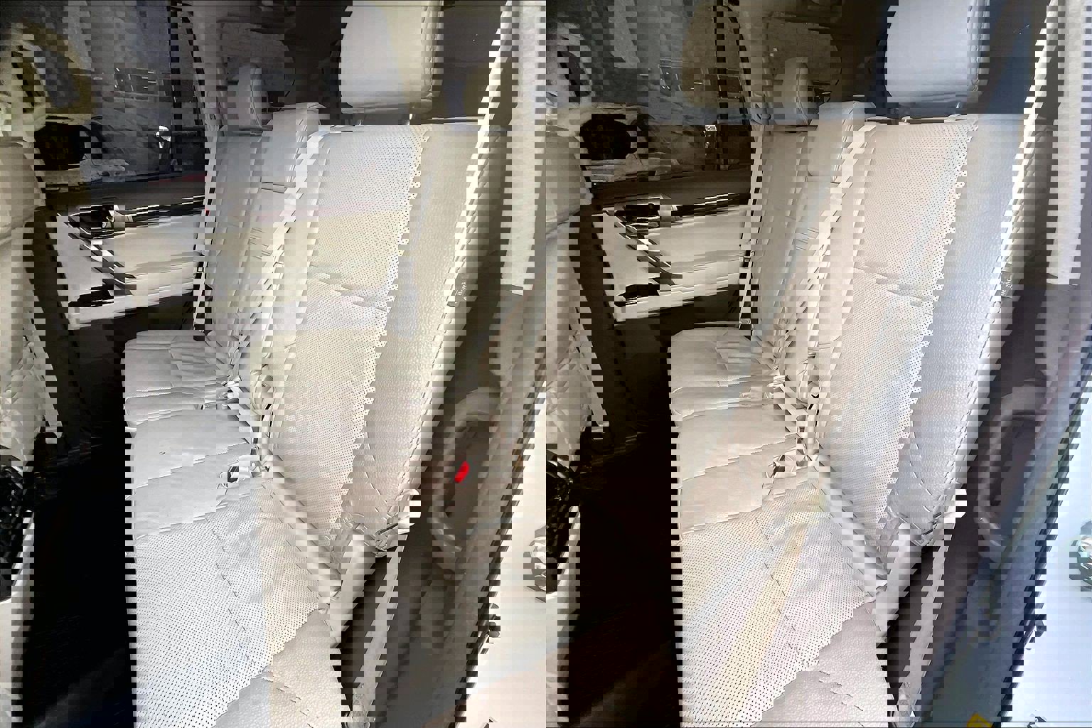 Used 2019 Lexus GX 460 Premium w/ Premium Package image 22