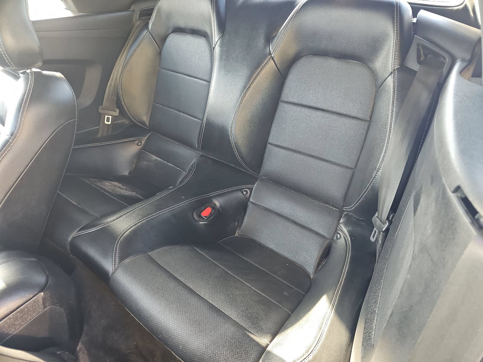 Used 2022 Ford Mustang Premium RWD image 11