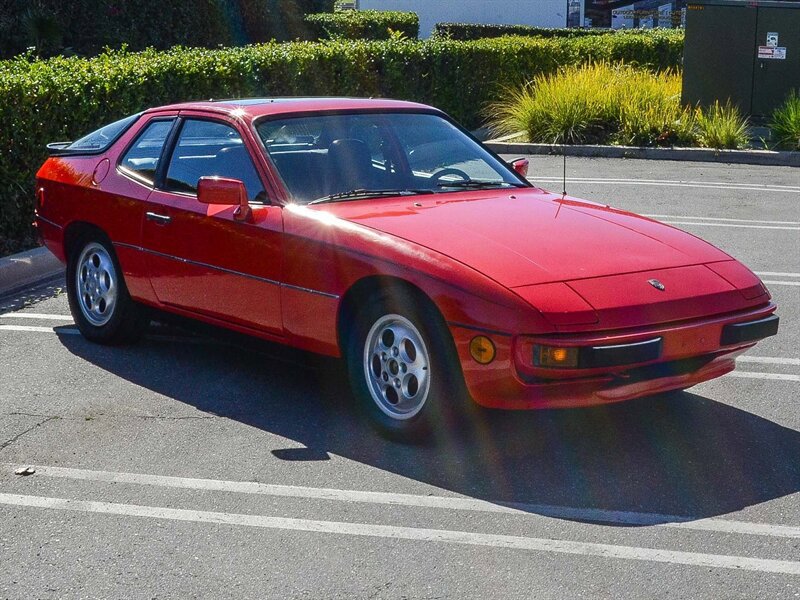Used 1987 Porsche 924 S RWD image 3