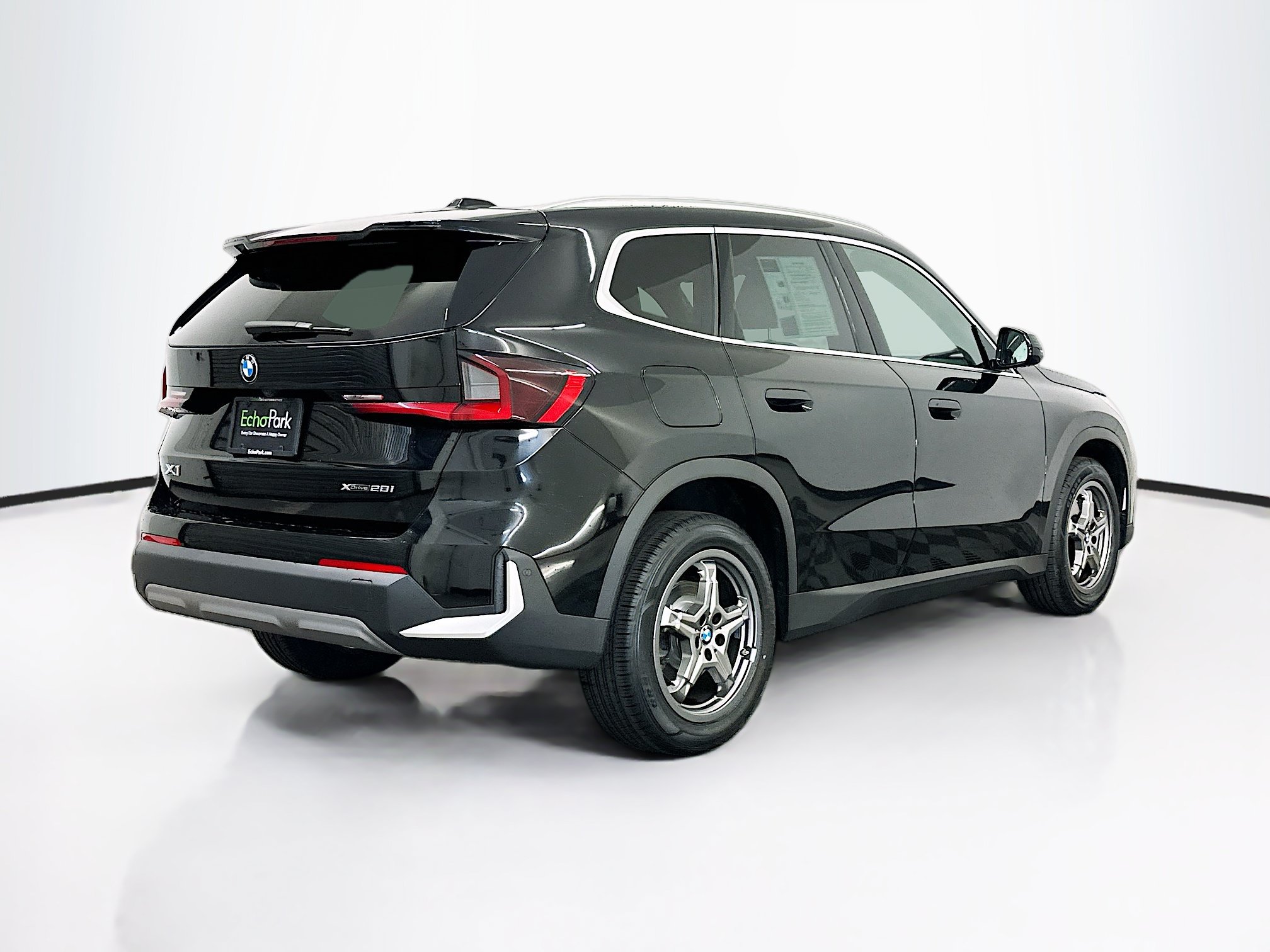 Used 2023 BMW X1 xDrive28i AWD/4WD image 9