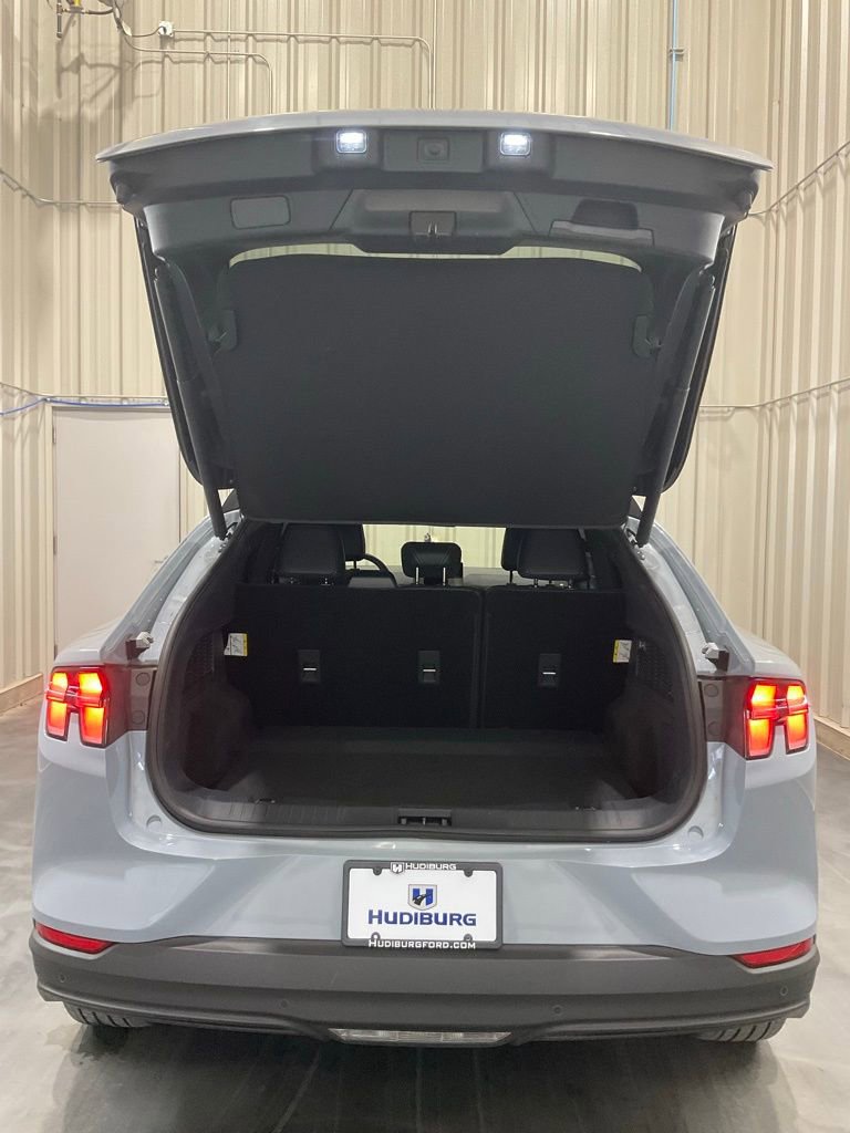 Used 2025 Ford Mustang Mach-E Premium image 29