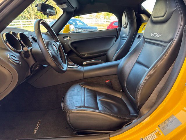 Used 2008 Pontiac Solstice GXP w/ Premium Package RWD image 11