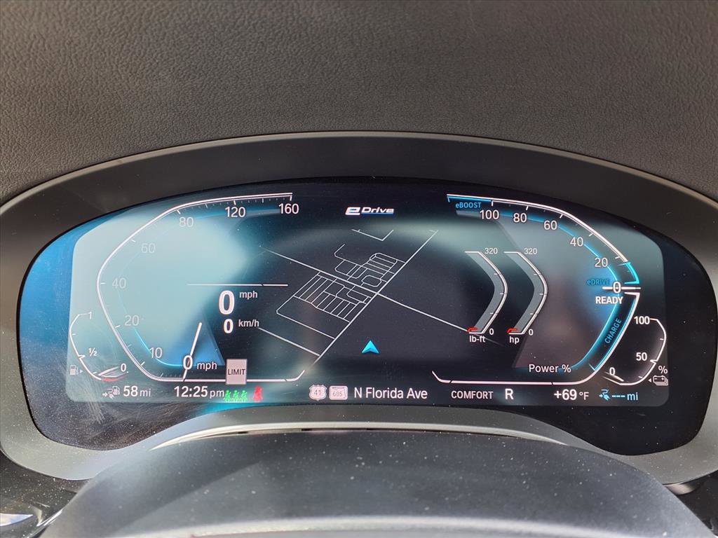 Used 2020 BMW 530e w/ Premium Package image 29