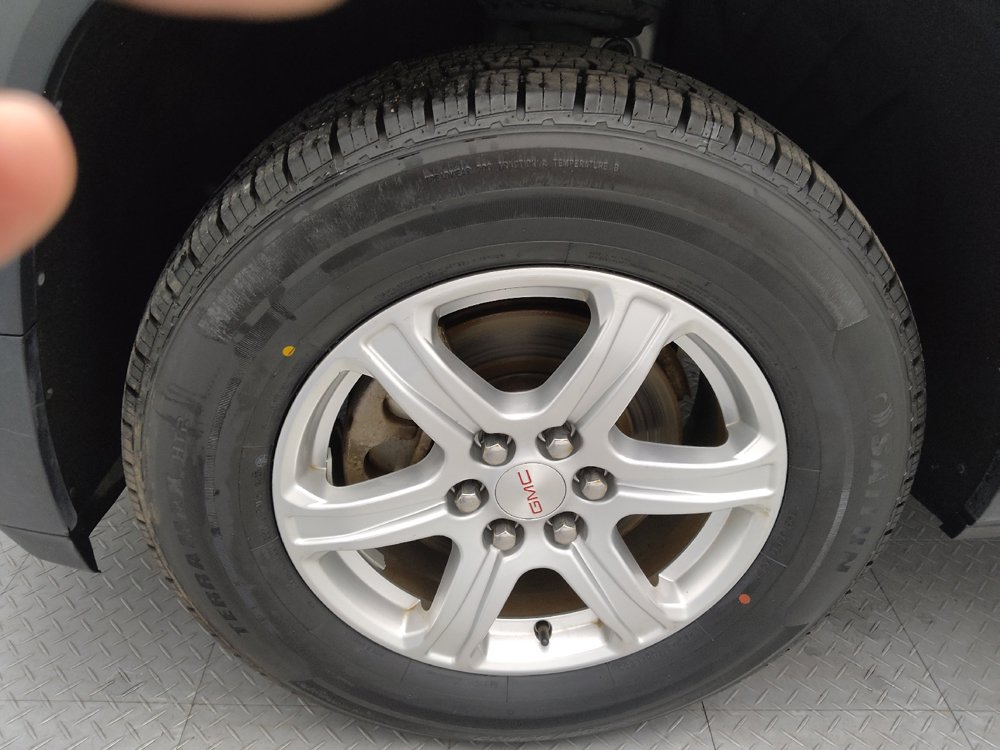 Used 2019 GMC Acadia SLE AWD/4WD image 31
