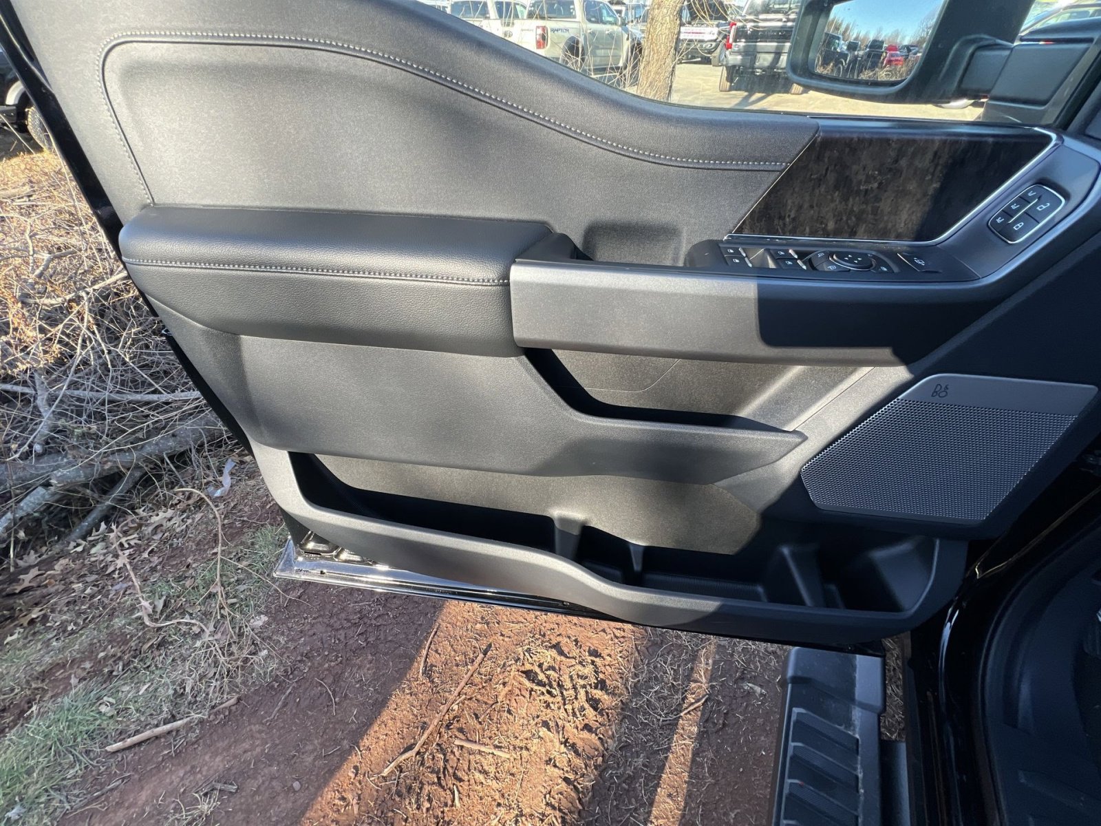 New 2025 Ford F350 Lariat w/ Lariat Ultimate Package image 15