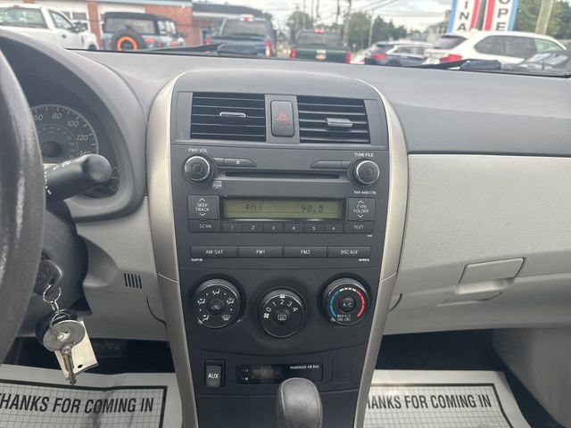 Used 2010 Toyota Corolla FWD image 19