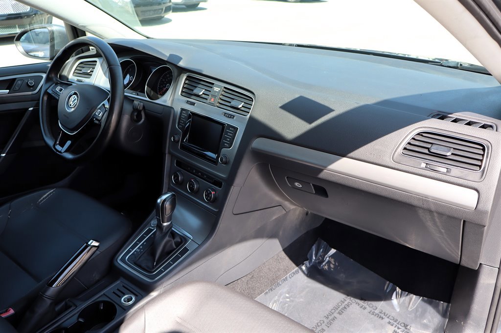 Used 2015 Volkswagen Golf TDI S FWD image 18