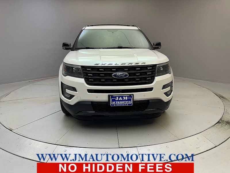 Used 2017 Ford Explorer Sport w/ Equipment Group 401A AWD/4WD image 8
