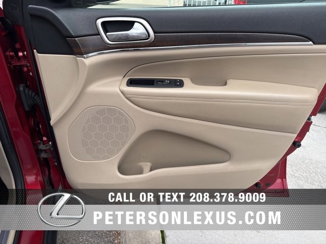 Used 2014 Jeep Grand Cherokee Limited w/ Trailer Tow Group IV image 11