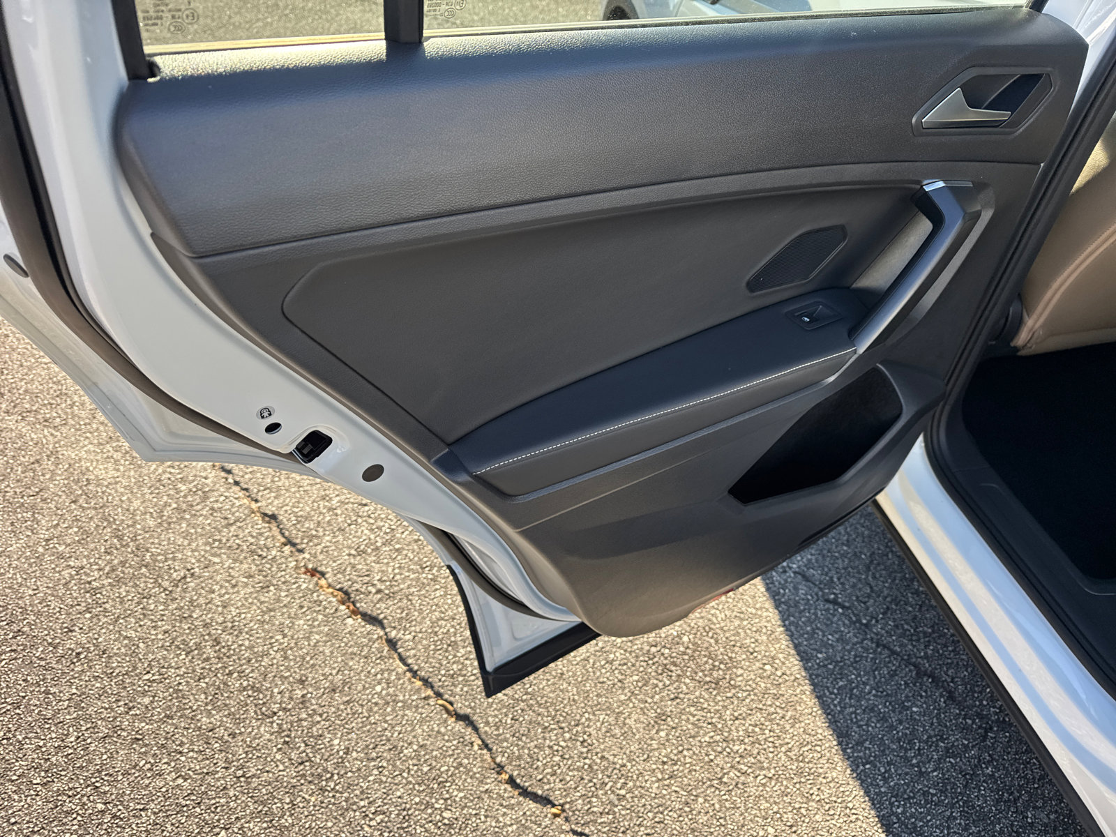 Used 2022 Volkswagen Tiguan S image 21