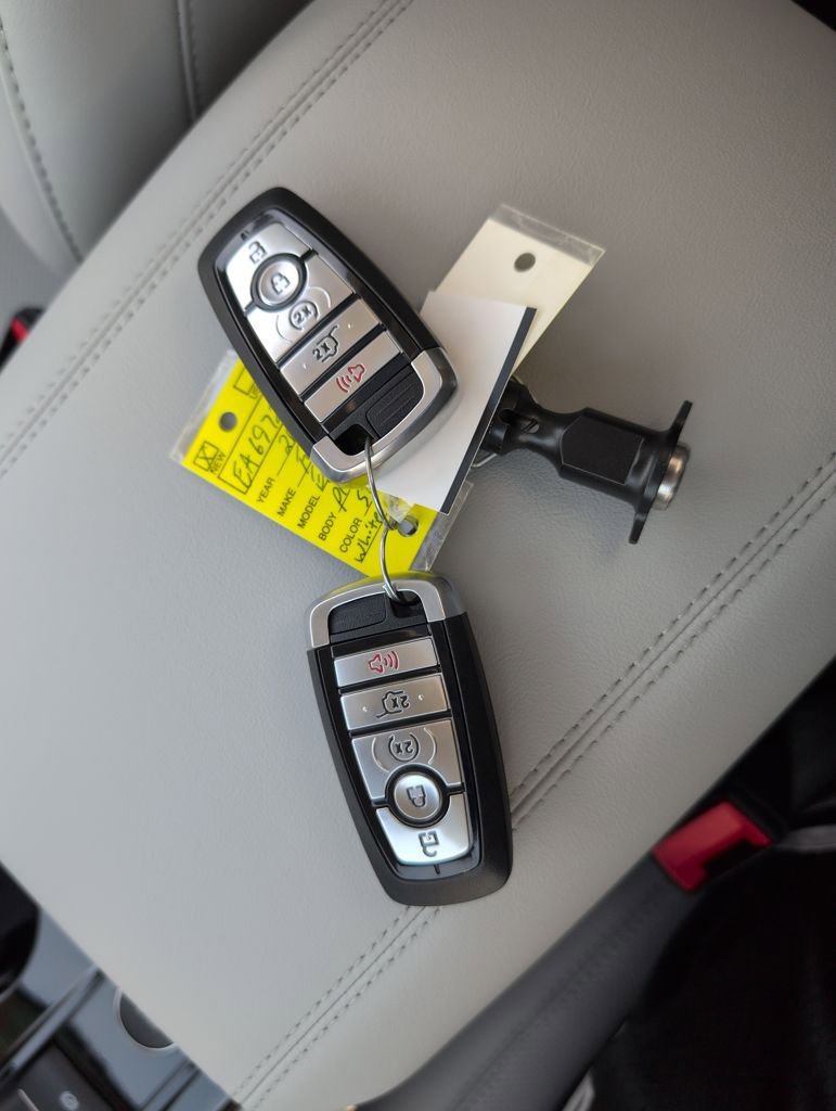 New 2026 Ford Explorer Platinum w/ LUX Leather Package image 37