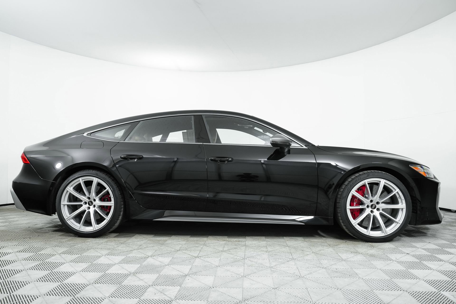 Certified 2025 Audi RS 7 performance Sportback image 8