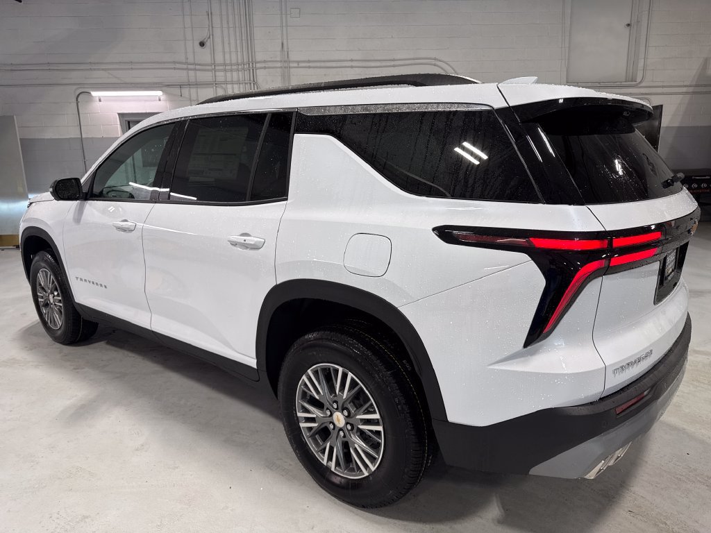 New 2027 Chevrolet Traverse LT w/ Driver Confidence Package FWD image 42