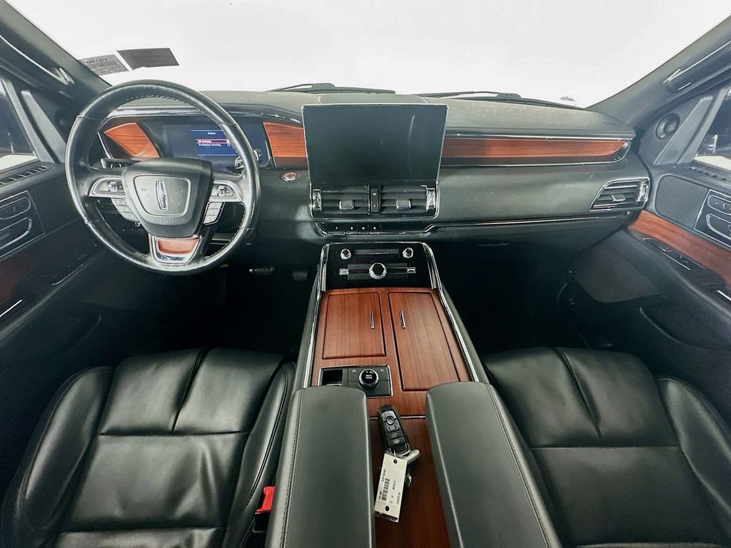 Used 2022 Lincoln Navigator L Standard image 10