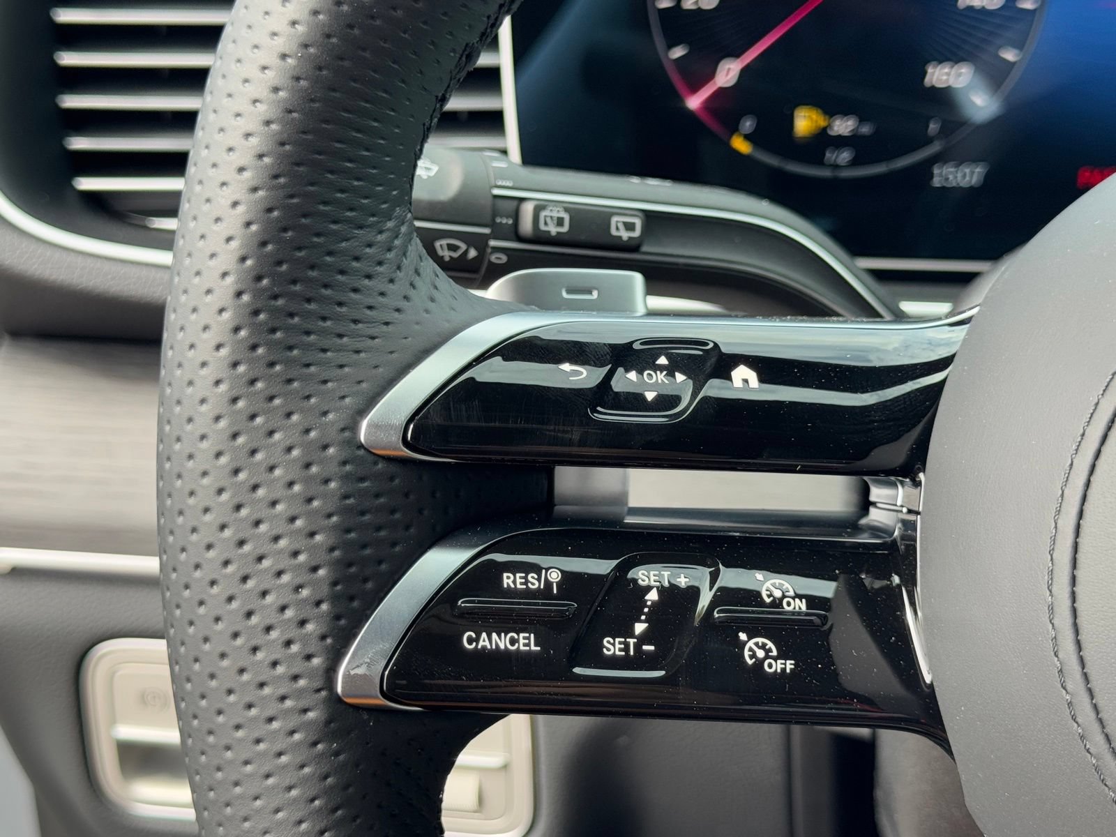New 2026 Mercedes-Benz GLE 350 4MATIC image 23