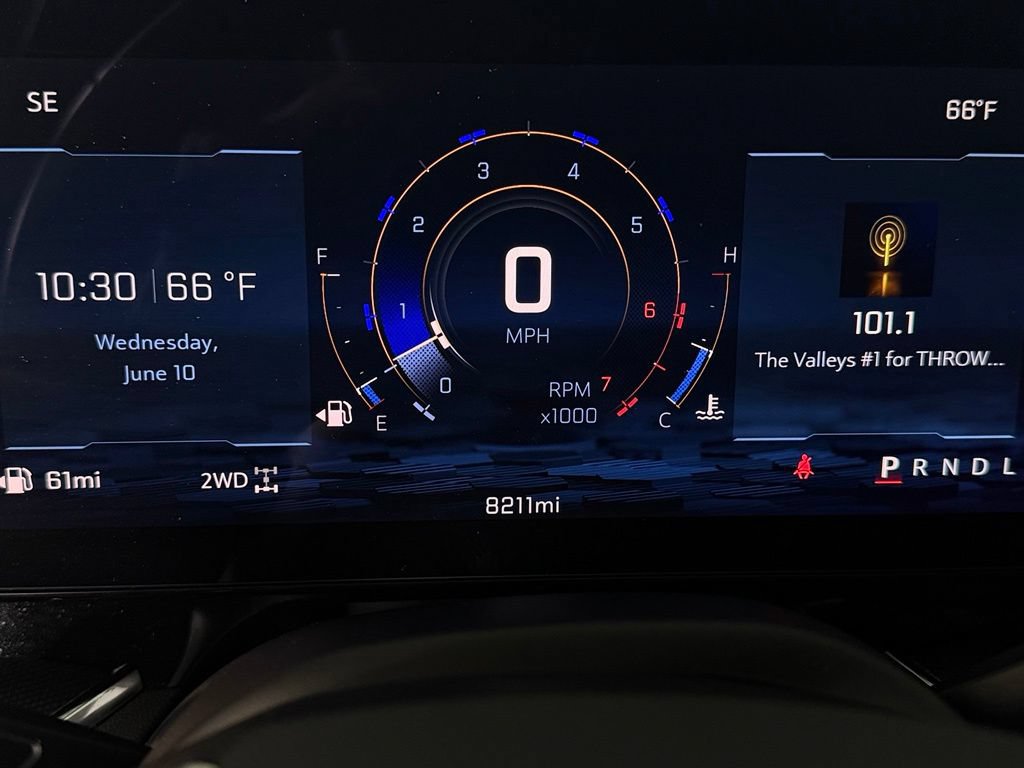 Used 2026 Chevrolet Suburban RST AWD/4WD image 17